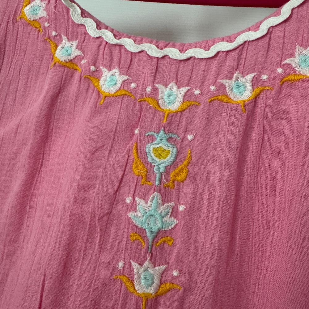 Pink Sleeveless Dress with Floral Accents - Picture 3 of 7